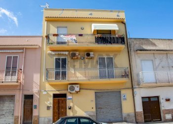 Edificio all\'aperto - Quadrilocale VIA  TONNARA
 
53, Valderice - foto 3