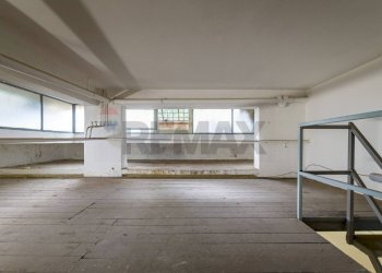 Stanza vuota - Box Via Giuseppe Sciuti
 
85 H, Palermo - foto 3