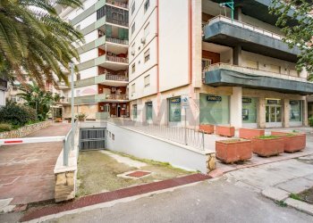 Edificio all\'aperto - Box Via Giuseppe Sciuti
 
85 H, Palermo - foto 8