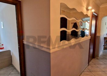 Hall / corridoio - Trilocale Via Gian Battista alfano
 
3, Napoli - foto 21