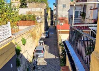 Edificio all\'aperto - Trilocale Via Gian Battista alfano
 
3, Napoli - foto 29