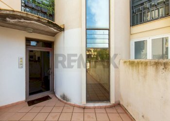 Terrazza - Quadrilocale VIA SGROPPILLO
 
25, San Gregorio di Catania - foto 13