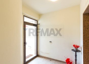 Stanza vuota - Quadrilocale VIA SGROPPILLO
 
25, San Gregorio di Catania - foto 14