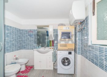 Bagno - Trilocale Via Pavone
 
9, Catania - foto 9