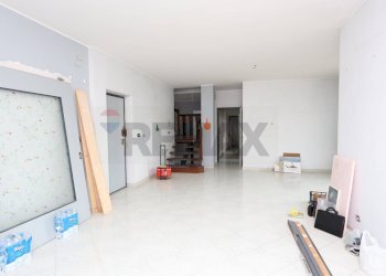 Soggiorno - Appartamento Viale delle Provincie
 
72, Giarre - foto 4