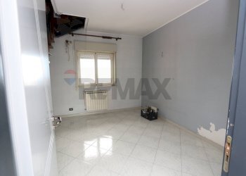 Stanza vuota - Appartamento Viale delle Provincie
 
72, Giarre - foto 16