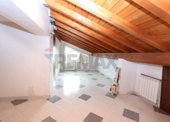 Stanza vuota - Appartamento Viale delle Provincie
 
72, Giarre - foto 27