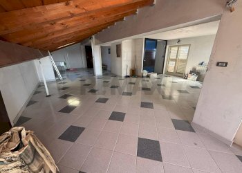 Dettagli - Appartamento Viale delle Provincie
 
72, Giarre - foto 32