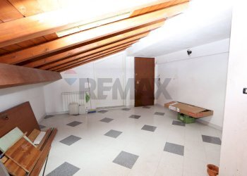 Stanza vuota - Appartamento Viale delle Provincie
 
72, Giarre - foto 33