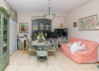 Sala da pranzo - Trilocale VIA R. WAGNER
 
25, Mascalucia - foto 4