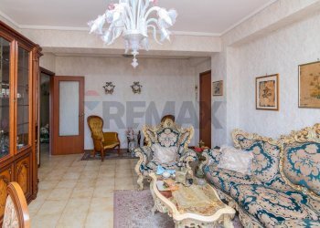 Soggiorno - Trilocale VIA R. WAGNER
 
25, Mascalucia - foto 21