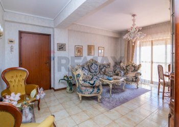 Soggiorno - Trilocale VIA R. WAGNER
 
25, Mascalucia - foto 22