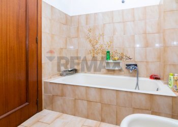 Bagno - Villa Via Algerazzi
 
26, Milo - foto 13