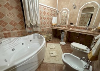 Bagno - Villa Contrada Danigarci
 
snc, Termini Imerese - foto 25