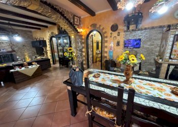 Sala da pranzo - Villa Contrada Danigarci
 
snc, Termini Imerese - foto 53