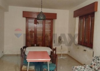 Sala da pranzo - Casa semi indipendente Via Francesco Messina
 
30, Linguaglossa - foto 8