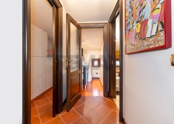 Hall / corridoio - Appartamento Via Carlo Levi
 
24, Randazzo - foto 46