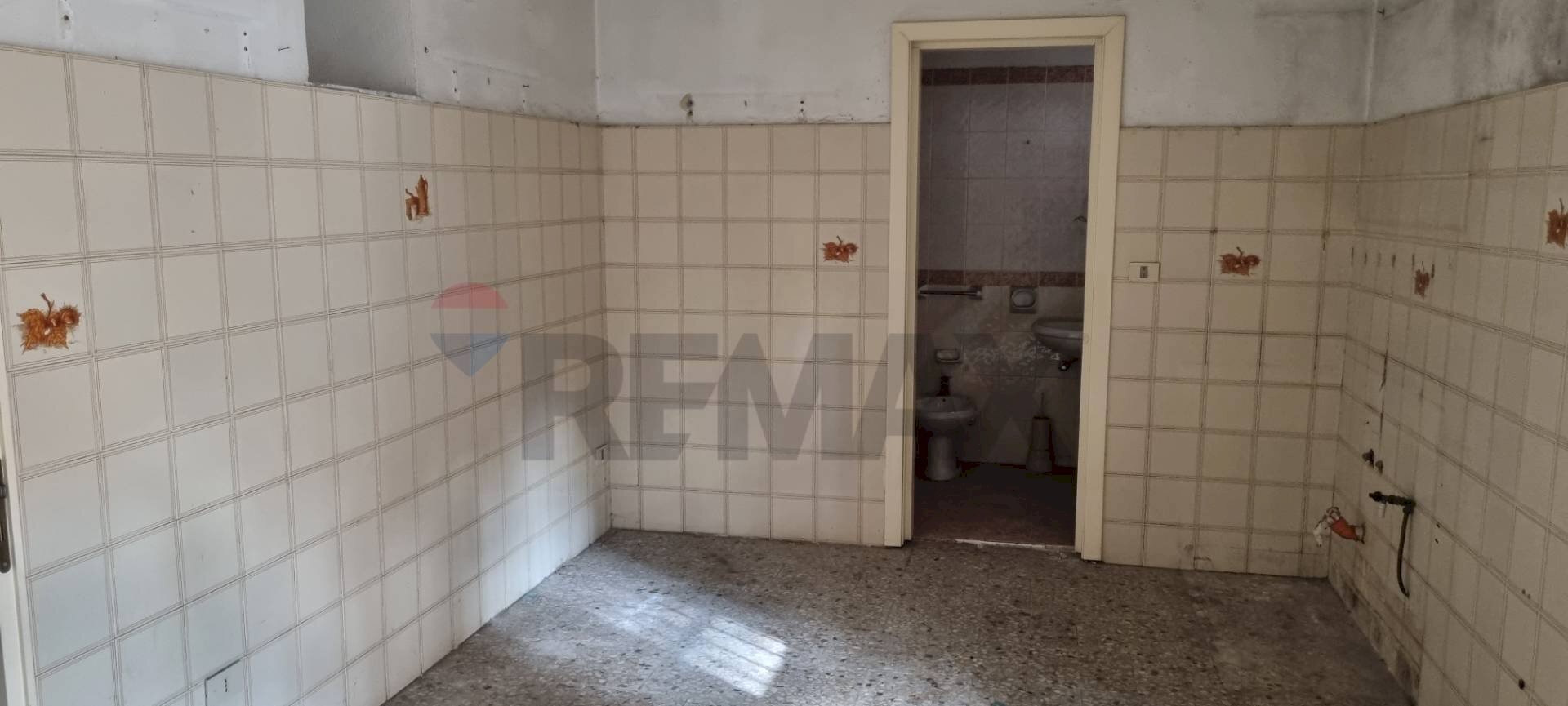 Stanza vuota - Casa indipendente Piazza del Ficus
 
5, Paterno - foto 2