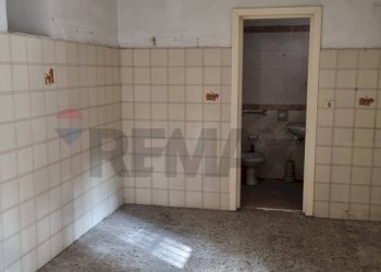 Stanza vuota - Casa indipendente Piazza del Ficus
 
5, Paterno - foto 2