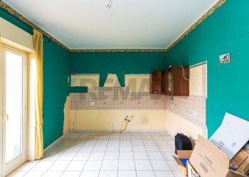 Stanza vuota - Trilocale via IV Novembre
 
53, Camporotondo Etneo - foto 4