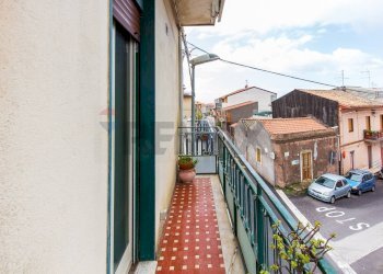 Balcone - Trilocale via IV Novembre
 
53, Camporotondo Etneo - foto 12