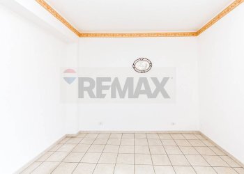 Stanza vuota - Trilocale via IV Novembre
 
53, Camporotondo Etneo - foto 18