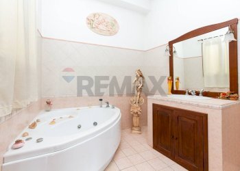 Bagno - Trilocale via IV Novembre
 
53, Camporotondo Etneo - foto 21