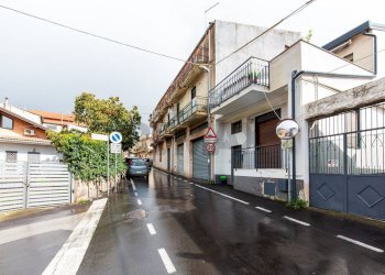 Edificio all\'aperto - Trilocale via IV Novembre
 
53, Camporotondo Etneo - foto 30