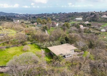 Vista delle montagne - Casa indipendente Via Sciarelle
 
snc, Piedimonte Etneo - foto 12