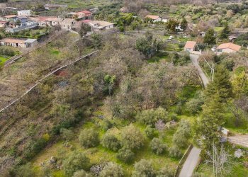 Vista delle montagne - Casa indipendente Via Sciarelle
 
snc, Piedimonte Etneo - foto 13