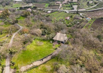 Vista delle montagne - Casa indipendente Via Sciarelle
 
snc, Piedimonte Etneo - foto 18