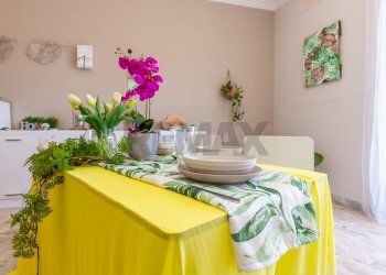 Sala da pranzo - Appartamento Largo Rosolino Pilo
 
39, Catania - foto 10