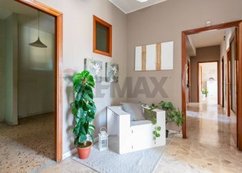 Hall / corridoio - Appartamento Largo Rosolino Pilo
 
39, Catania - foto 6