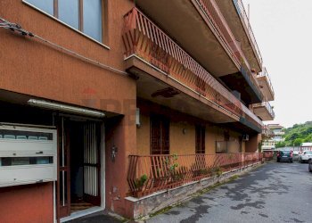 Edificio all\'aperto - Trilocale via Petralia
 
74 b, Aci Catena - foto 6