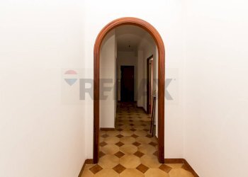 Hall / corridoio - Trilocale via Petralia
 
74 b, Aci Catena - foto 9