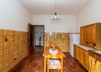 Sala da pranzo - Trilocale via Petralia
 
74 b, Aci Catena - foto 11