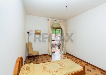 Camera / camera da letto - Trilocale via Petralia
 
74 b, Aci Catena - foto 30