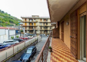 Balcone - Trilocale via Petralia
 
74 b, Aci Catena - foto 31