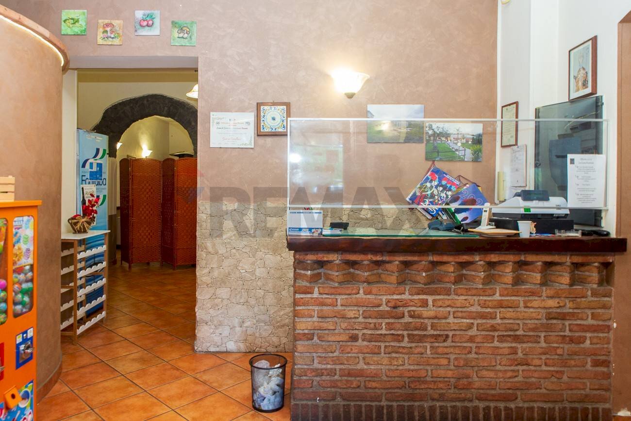 Hall / corridoio - Attività Commerciale Trecastagni - foto 2