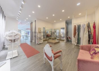 Soggiorno - Attività Commerciale Roma - foto 17