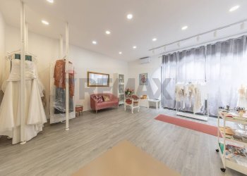 Soggiorno - Attività Commerciale Roma - foto 19