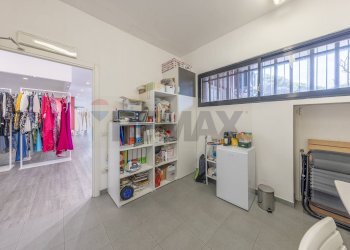 Camera / camera da letto - Attività Commerciale Roma - foto 25