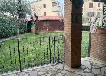 Giardino - Appartamento P.zza Umbria
 
18, Castiglione del Lago - foto 26