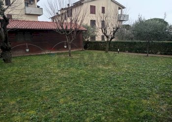 Giardino - Appartamento P.zza Umbria
 
18, Castiglione del Lago - foto 32