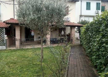 Giardino - Appartamento P.zza Umbria
 
18, Castiglione del Lago - foto 36