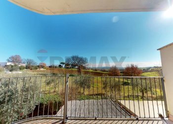 Balcone - Trilocale Via Giacomo Matteotti in San Biagio
 
6/C, Marsciano - foto 7