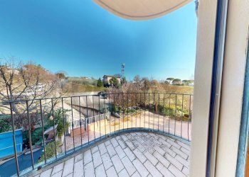 Balcone - Trilocale Via Giacomo Matteotti in San Biagio
 
6/C, Marsciano - foto 13