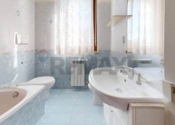 Bagno - Trilocale Via Giacomo Matteotti in San Biagio
 
6/C, Marsciano - foto 14