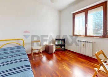 Camera / camera da letto - Trilocale Via Giacomo Matteotti in San Biagio
 
6/C, Marsciano - foto 15