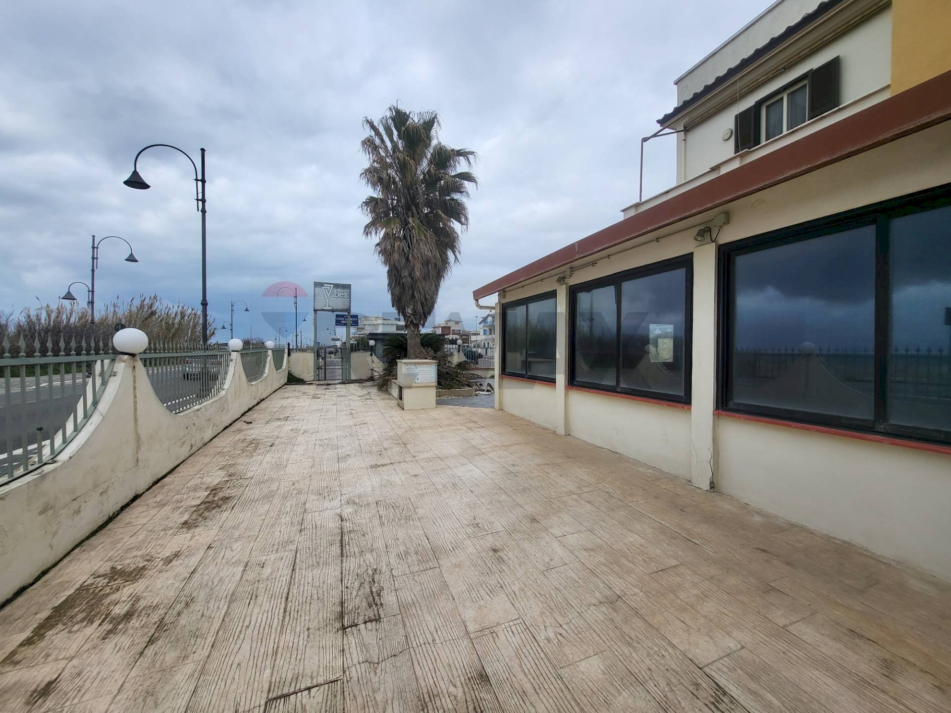 Terrazza - Locale Commerciale Largo Caboto
 
2, Anzio - foto 1